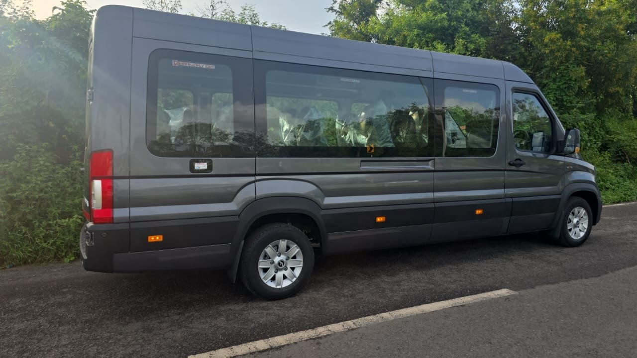 goa tempo traveller rental